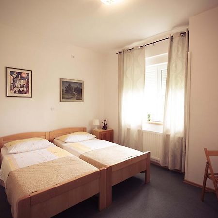 Rooms Medved ساموبور المظهر الخارجي الصورة
