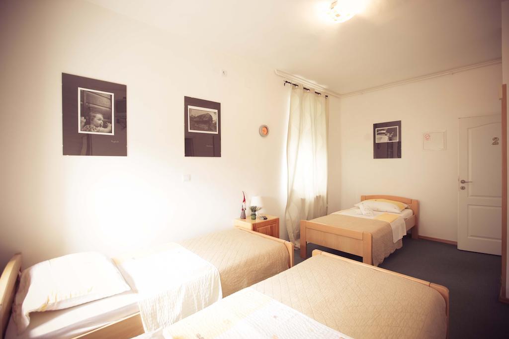 Rooms Medved ساموبور المظهر الخارجي الصورة